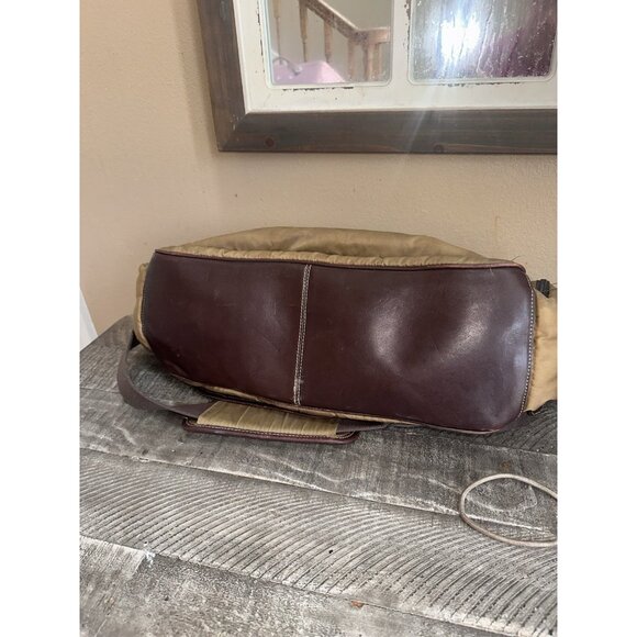 Vintage Eddie Bauer Down Tan Messenger Diaper Bag - Picture 5 of 7